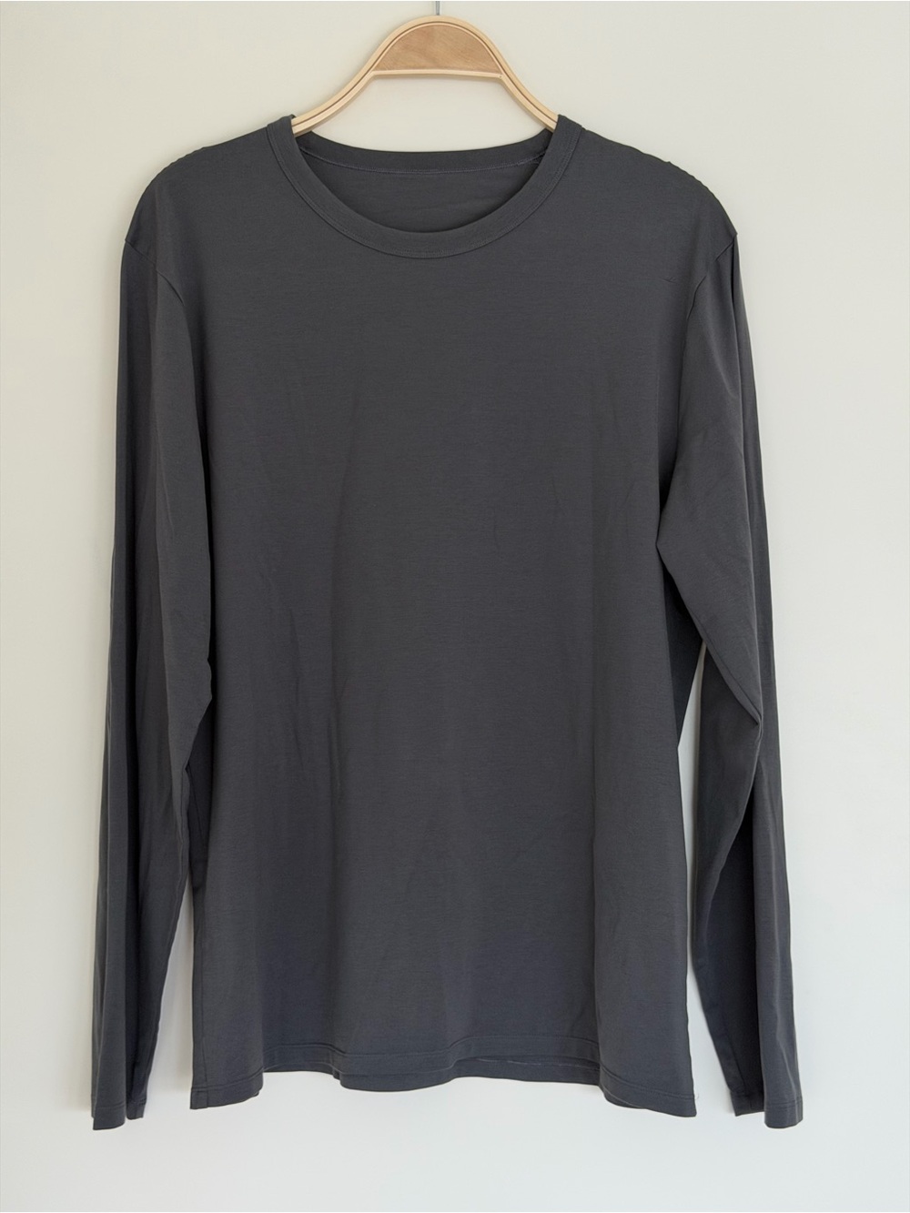 Men's Lululemon Long Sleeve Crew Neck Shirt - Charcoal Gray